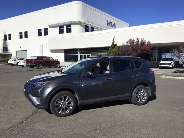 Used 2016 Toyota RAV4 Limited image 2