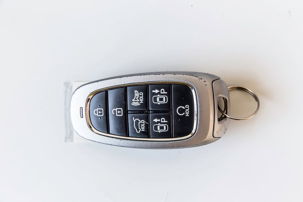 Used 2022 Hyundai Santa Fe Limited FWD image 38