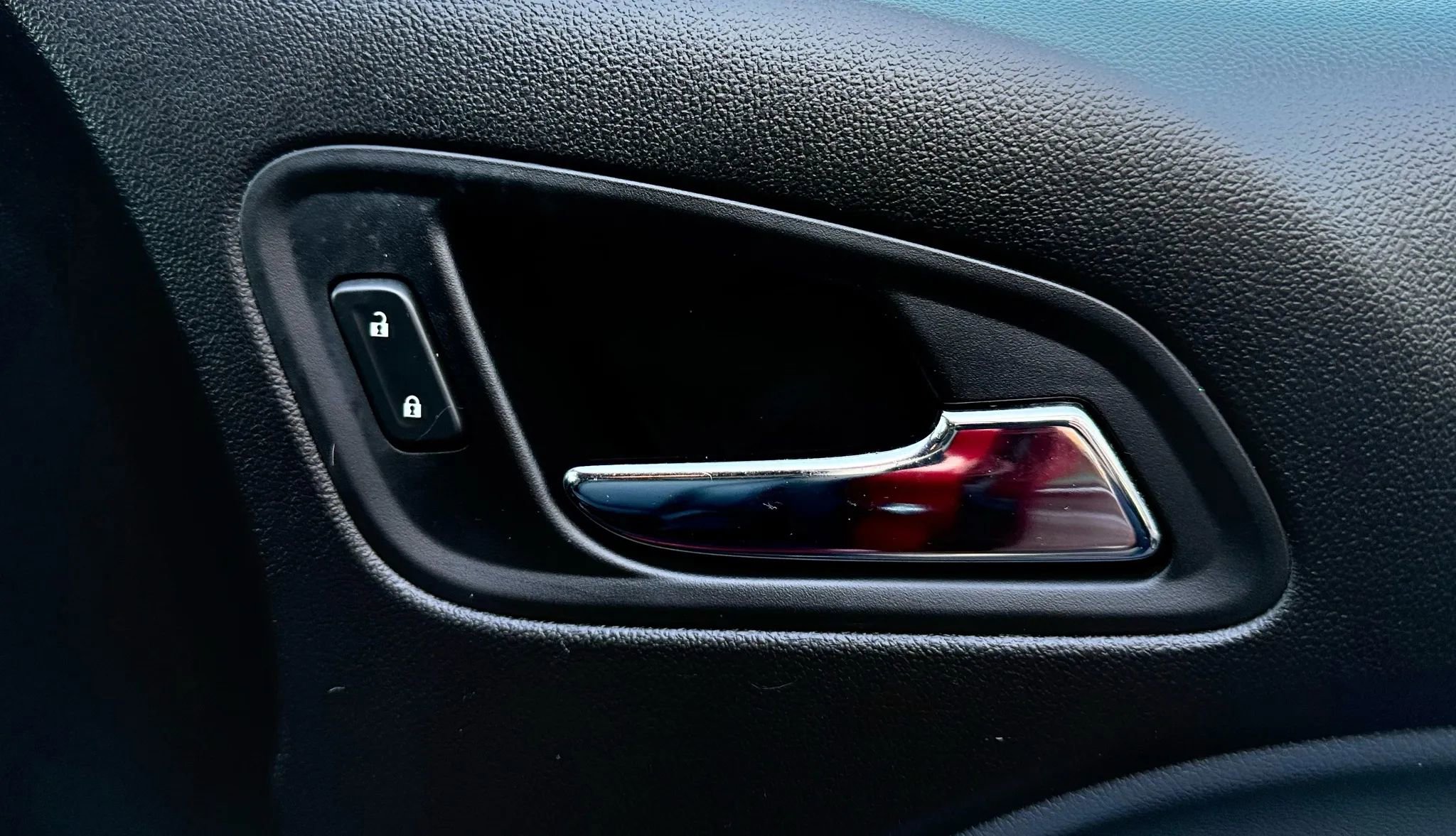 Used 2017 Chevrolet Colorado Z71 image 35