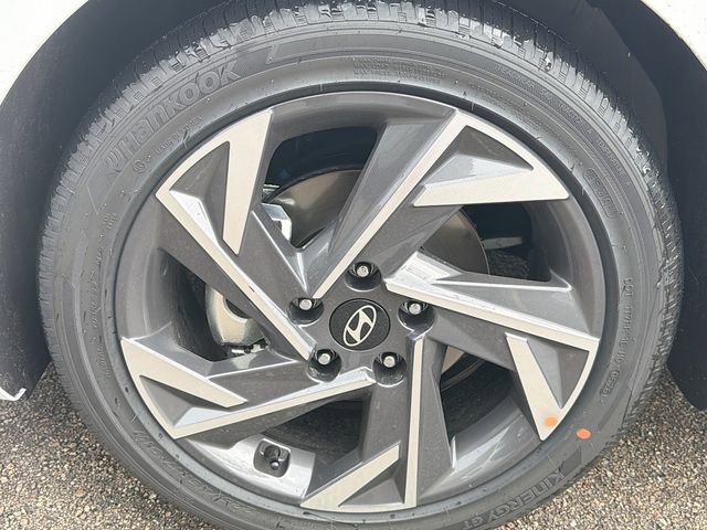 New 2026 Hyundai Elantra Limited image 33