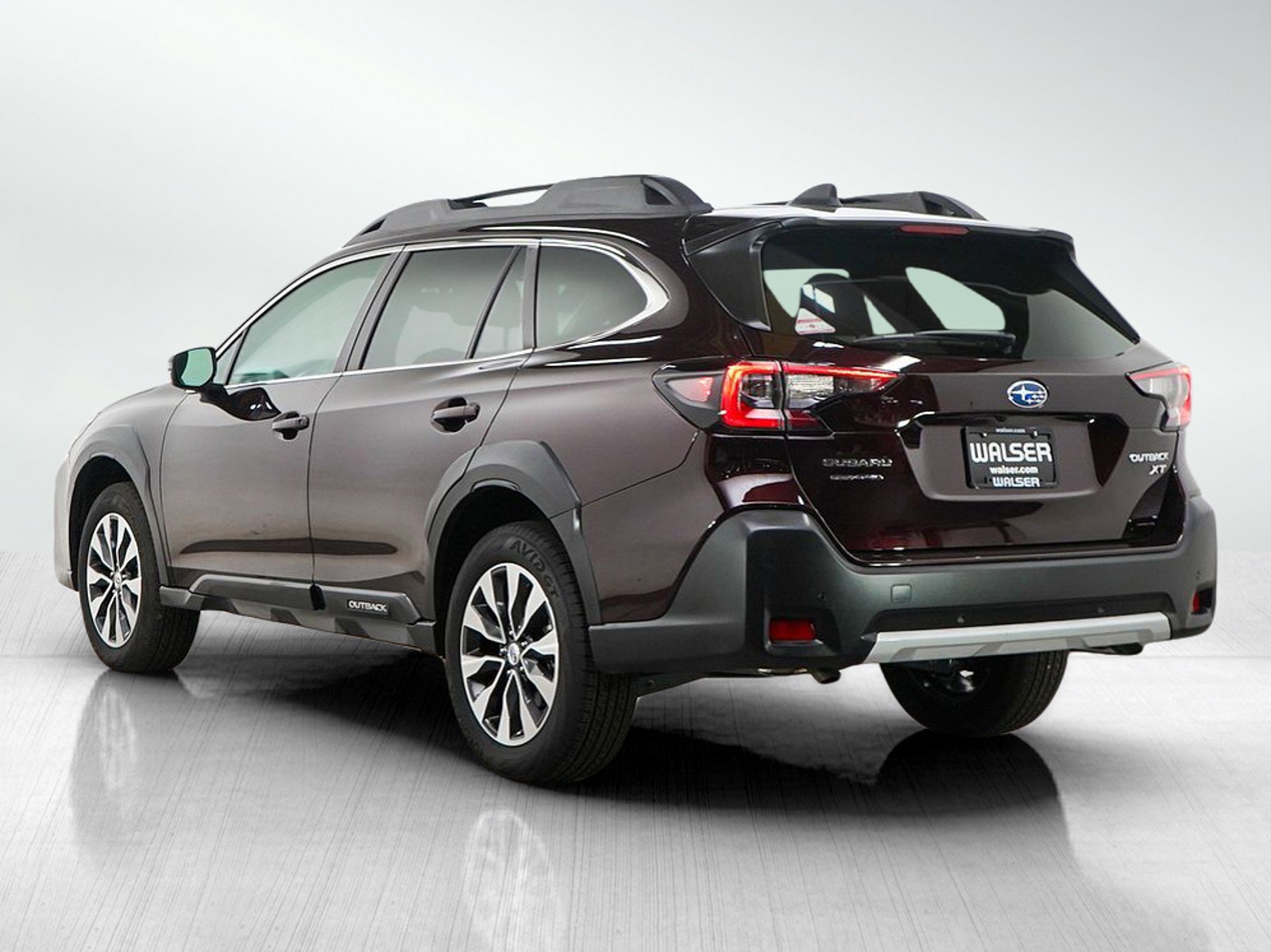 Used 2024 Subaru Outback Limited XT AWD/4WD image 3