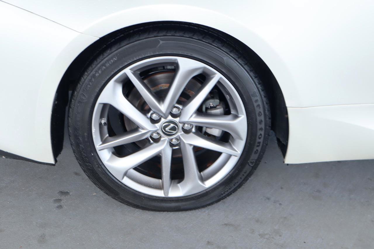 Used 2020 Lexus RC 300 w/ Accessory Package RWD image 5