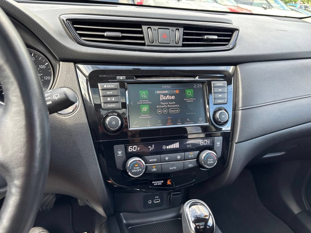 Used 2018 Nissan Rogue SV w/ Sun & Sound Touring Package AWD/4WD image 30