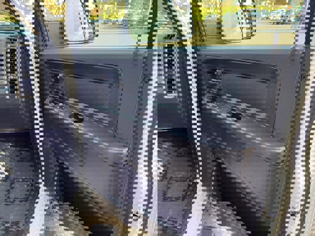 Used 2016 RAM 3500 Tradesman w/ Chrome Appearance Group image 26