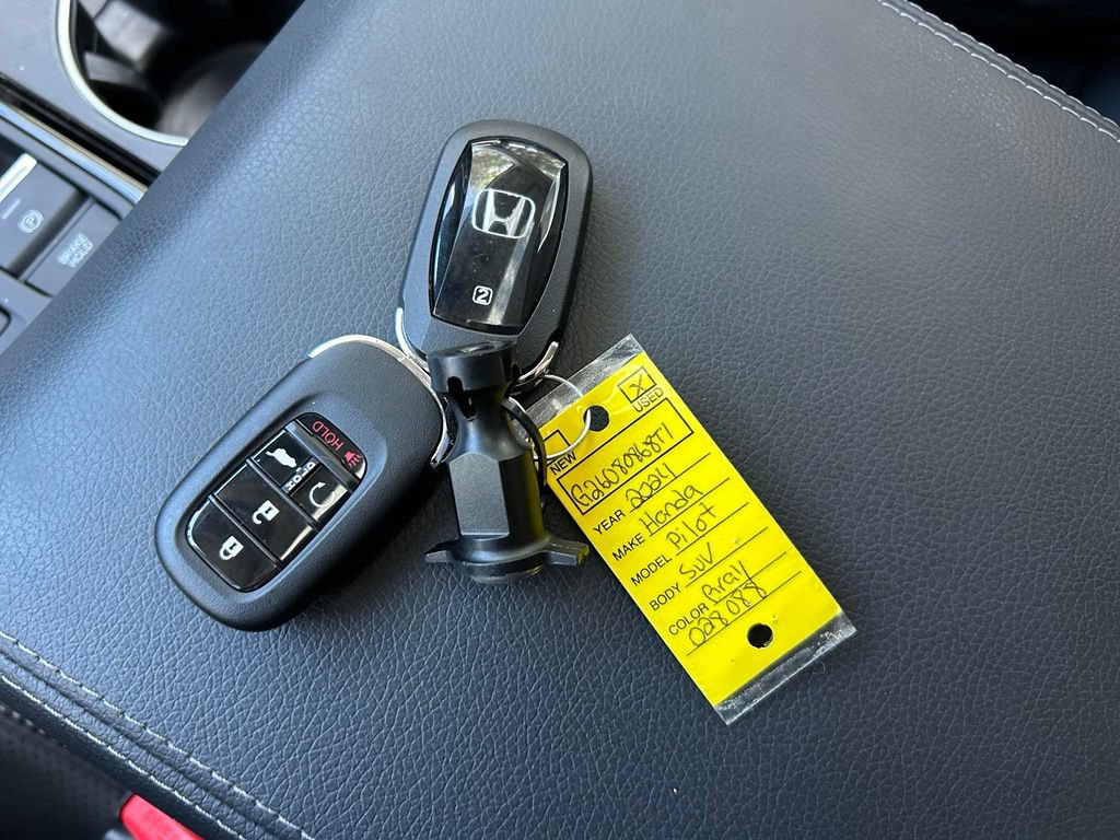 Used 2024 Honda Pilot Elite image 36