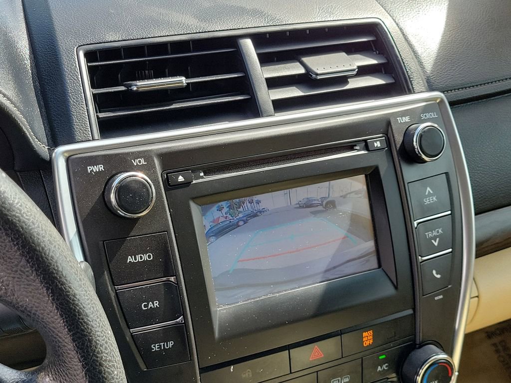 Used 2015 Toyota Camry LE FWD image 28