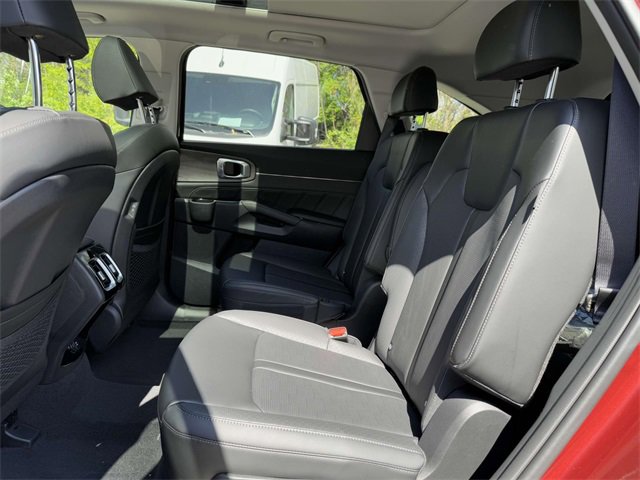 New 2025 Kia Sorento SX image 17