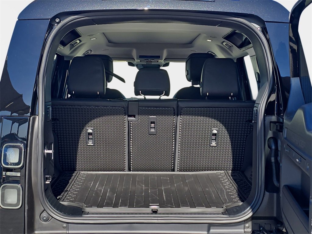 New 2026 Land Rover Defender 110 S image 12