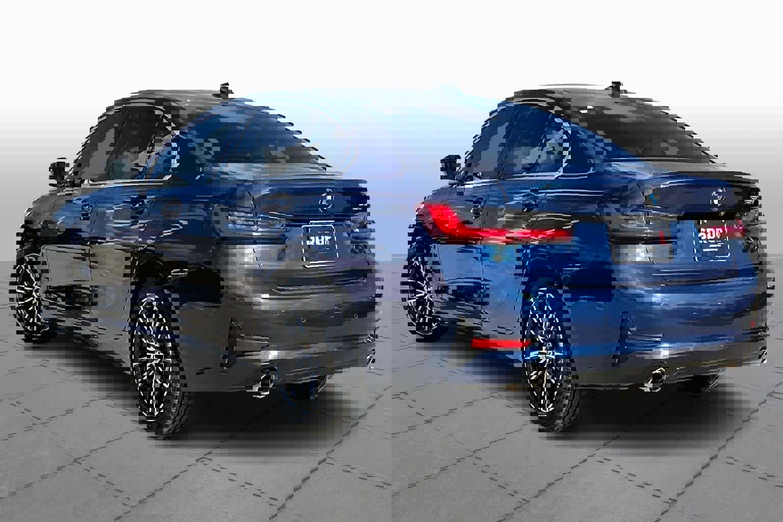 Used 2021 BMW 330i Sedan w/ Premium Package image 20