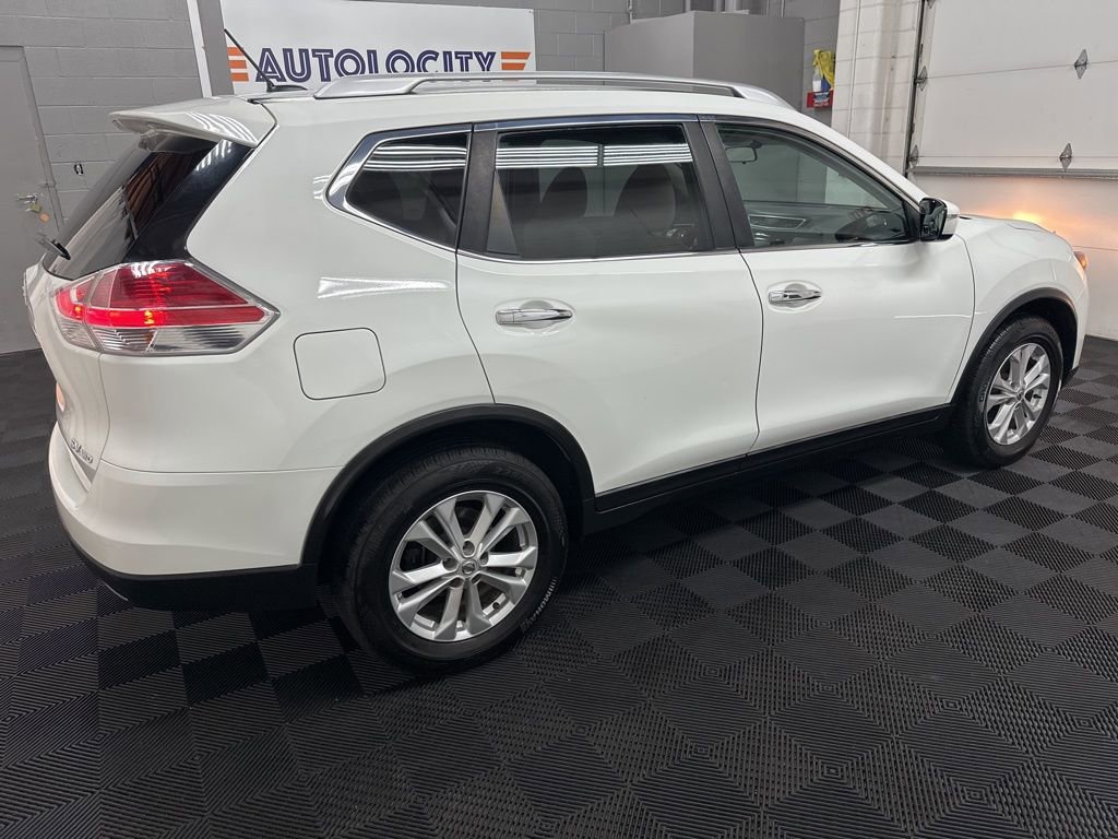 Used 2016 Nissan Rogue SV image 11