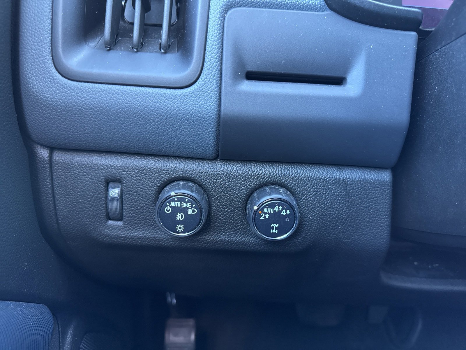 Used 2022 Chevrolet Colorado Z71 image 36