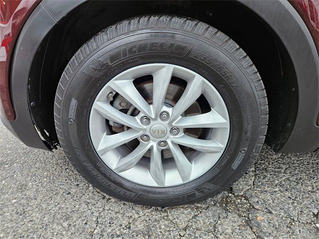 Used 2017 Kia Sorento LX image 8