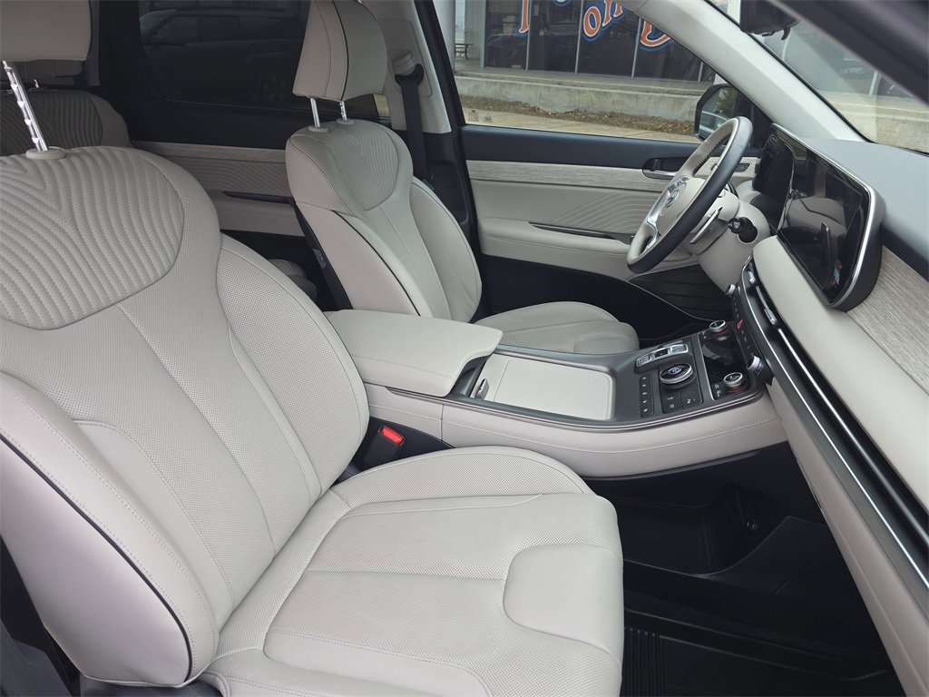 Used 2024 Hyundai Palisade Calligraphy image 10