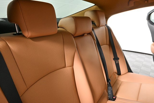 Used 2022 Lexus ES 300h w/ Premium Package image 24