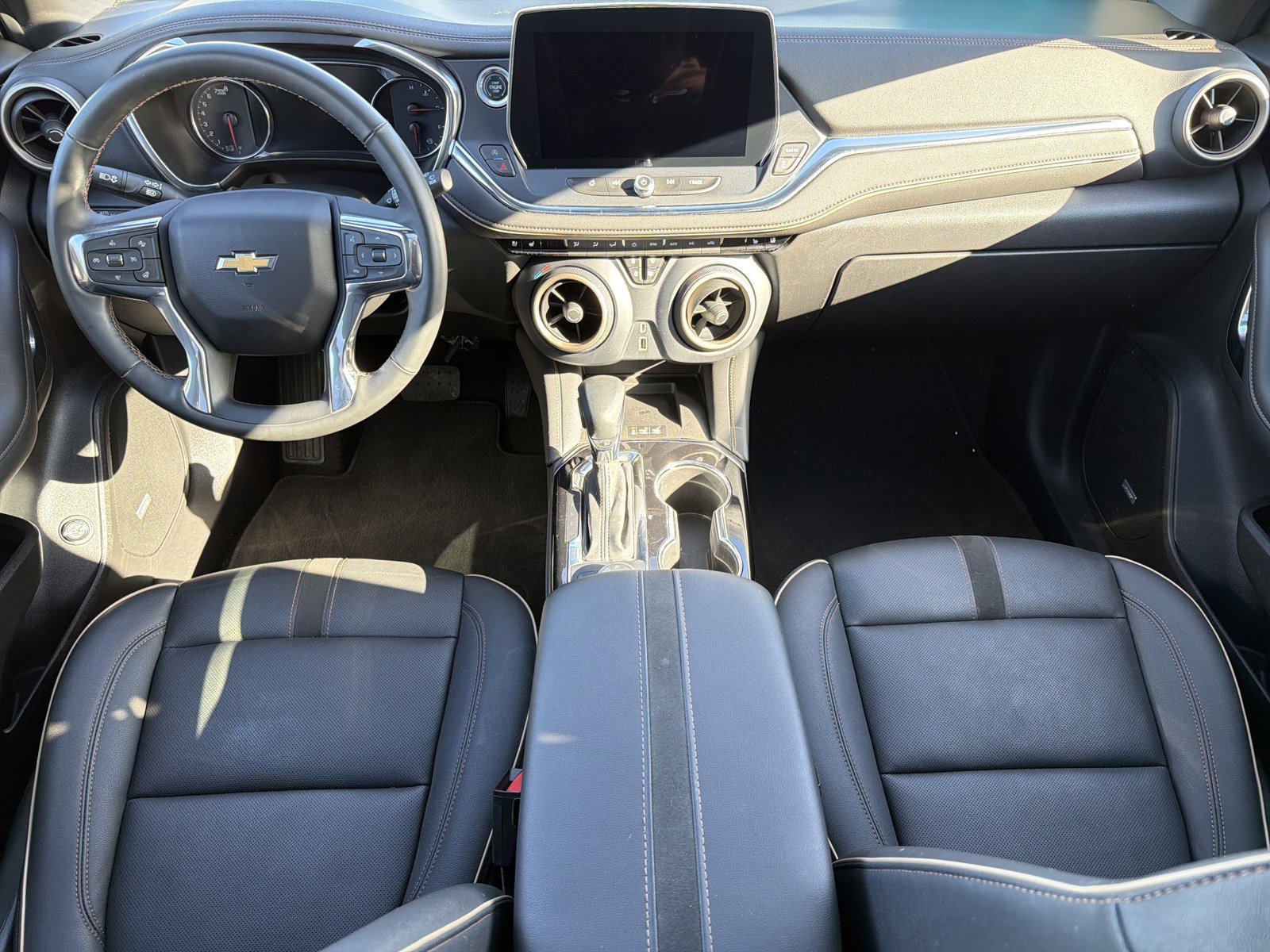 Used 2023 Chevrolet Blazer Premier w/ Driver Confidence II Package image 14