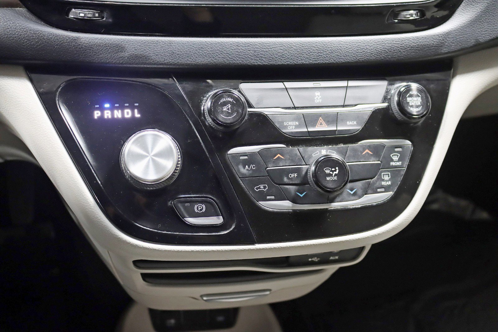 Used 2017 Chrysler Pacifica Touring image 20