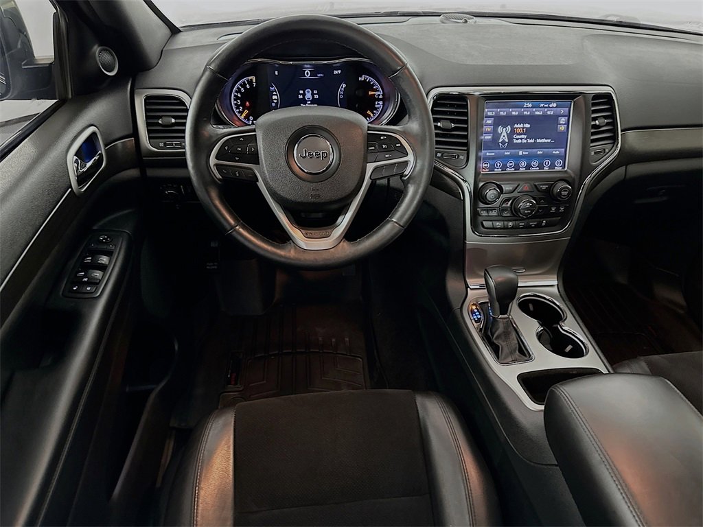 Used 2018 Jeep Grand Cherokee Altitude image 25