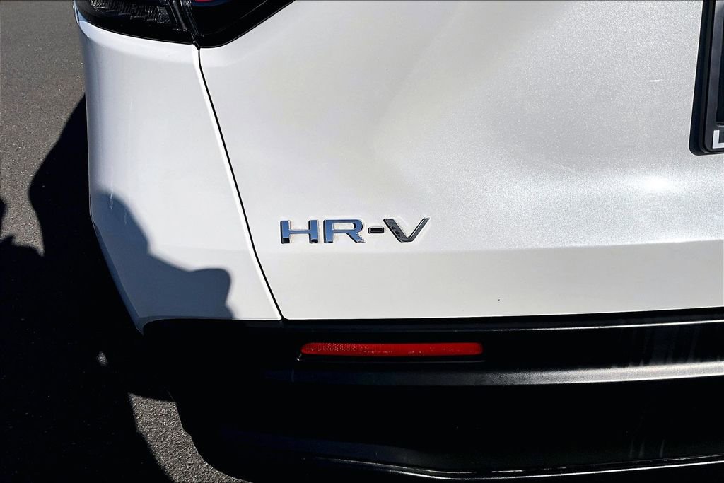Used 2024 Honda HR-V LX image 8