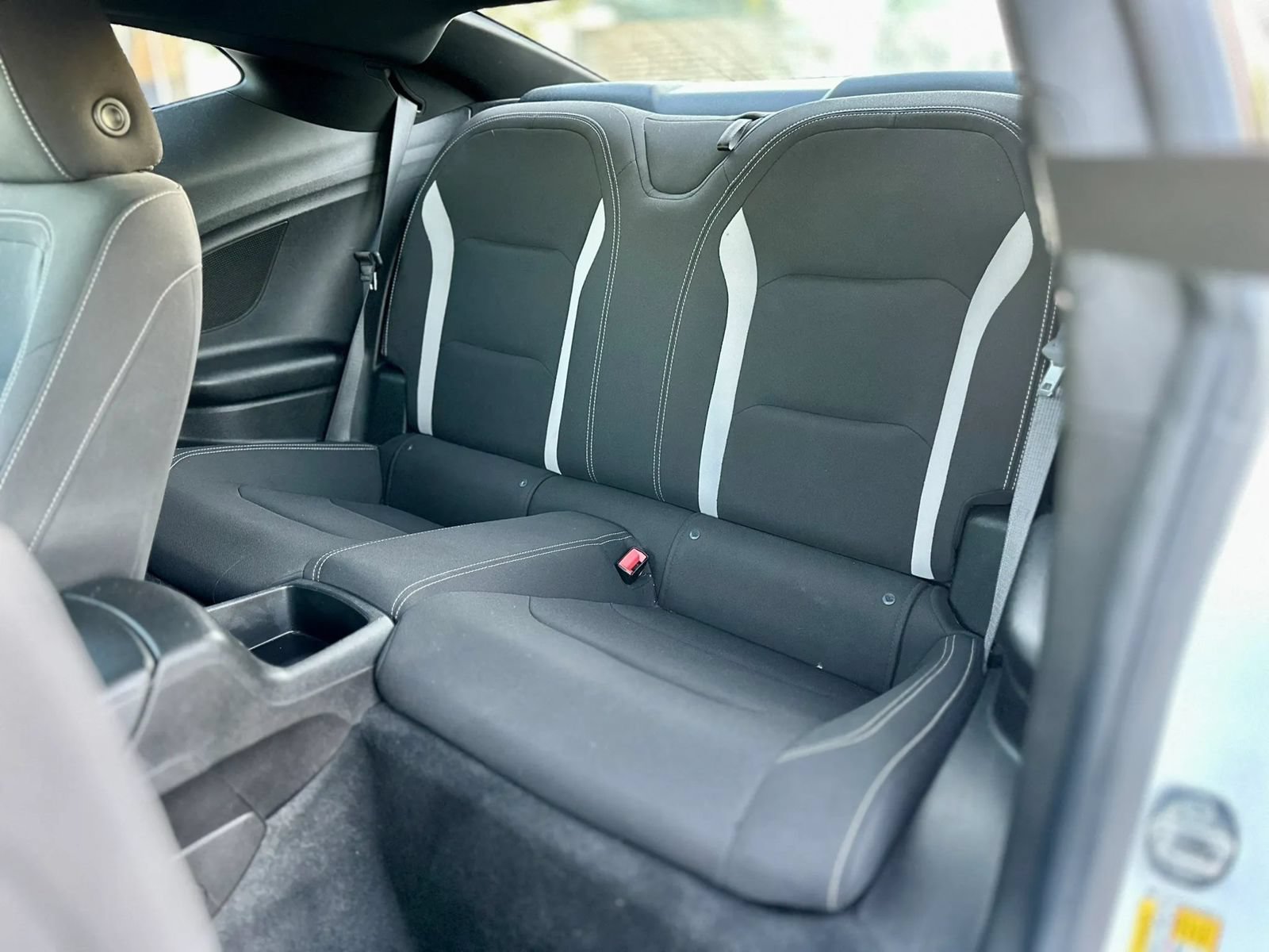 Used 2020 Chevrolet Camaro LT RWD image 11