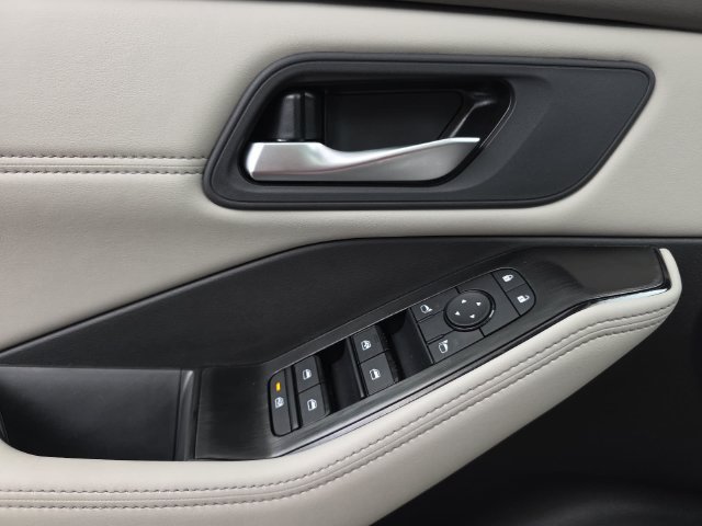 New 2026 Nissan Rogue Dark Armor FWD image 28