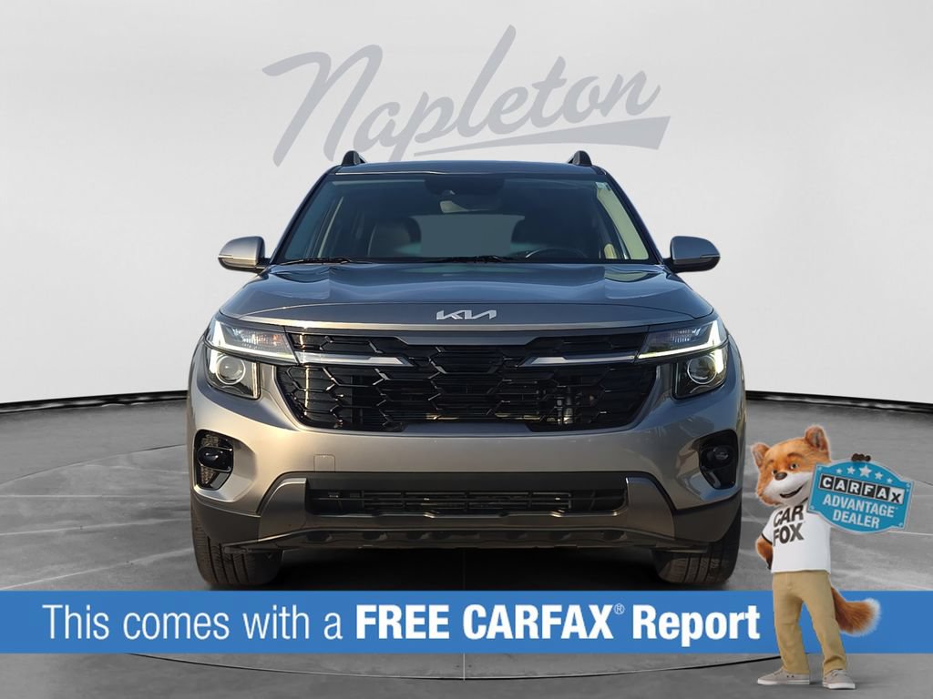 Used 2024 Kia Seltos X-Line AWD/4WD image 2