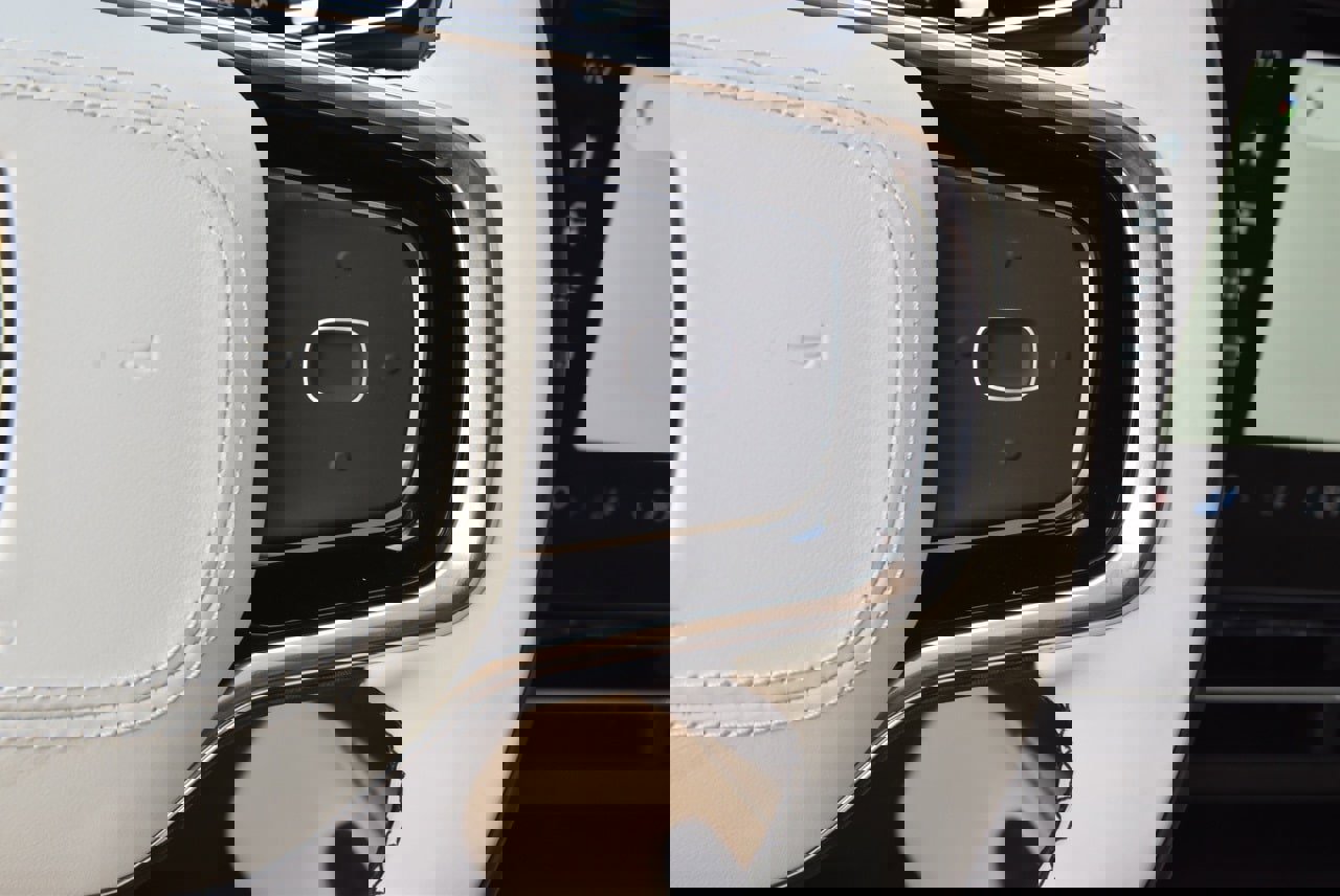 New 2025 Lincoln Nautilus Black Label w/ Jet Appearance Package image 20