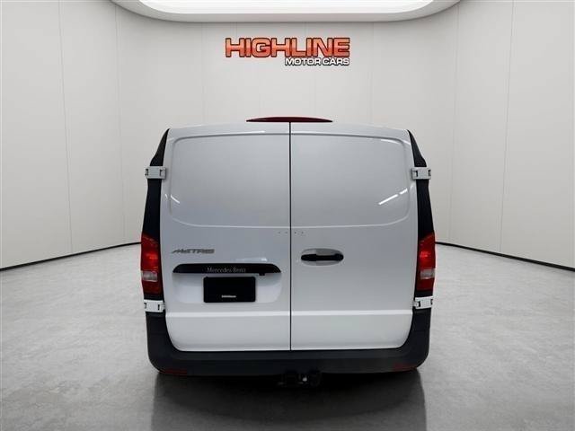 Used 2020 Mercedes-Benz Metris image 5