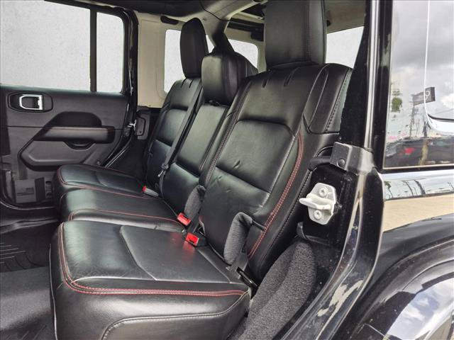 Used 2021 Jeep Wrangler Unlimited Rubicon w/ Xtreme Recon 35" Tire Package AWD/4WD image 19