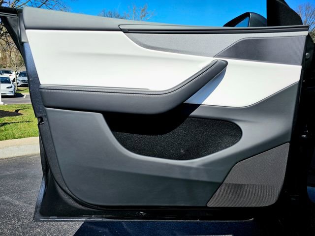 Used 2026 Tesla Model Y Long Range AWD/4WD image 19