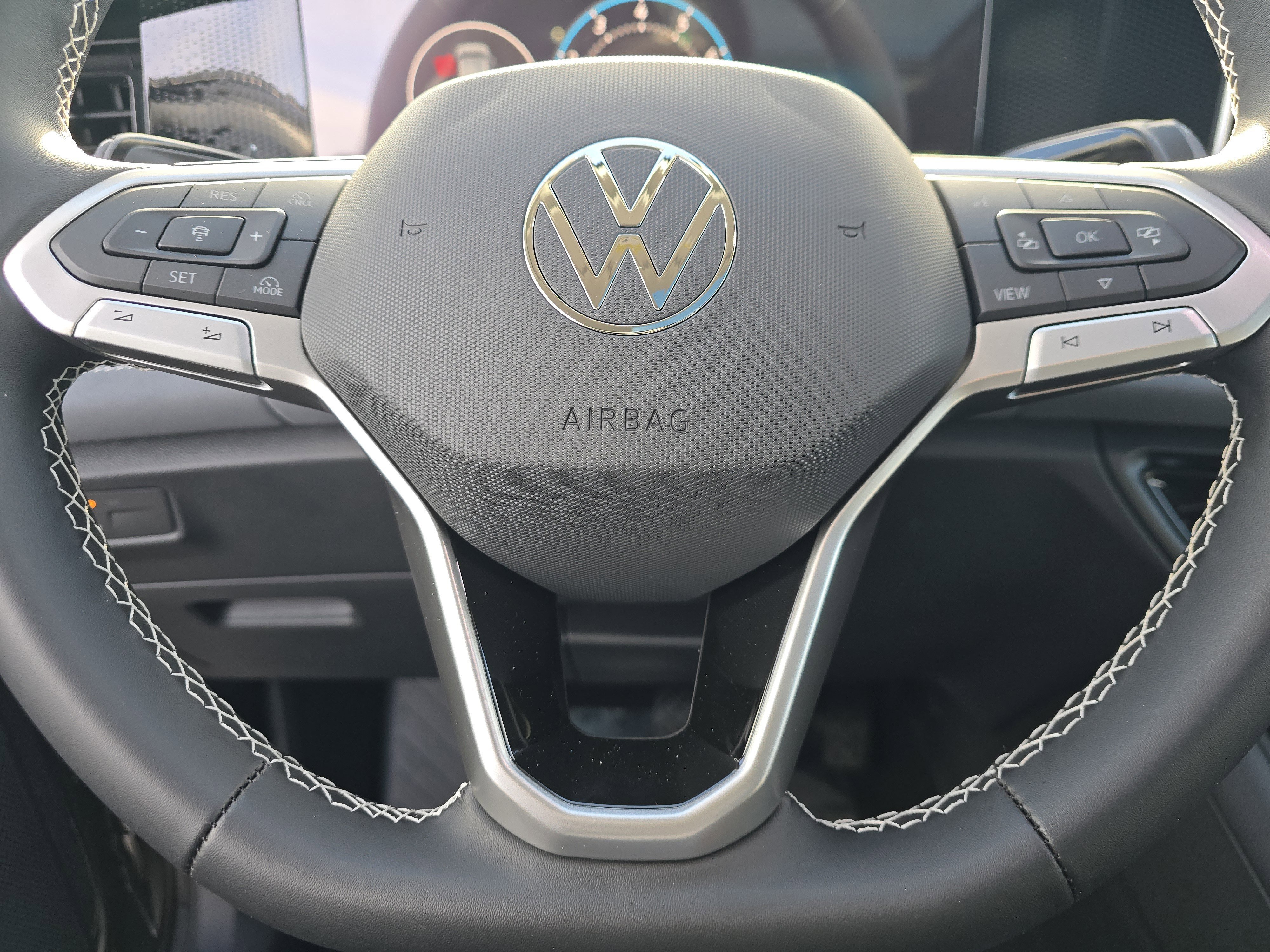 New 2026 Volkswagen Tiguan SE image 20