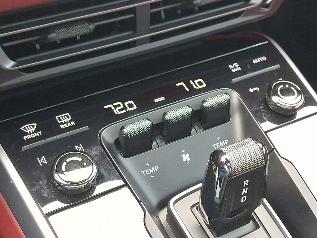 Certified 2024 Porsche 911 Turbo image 17