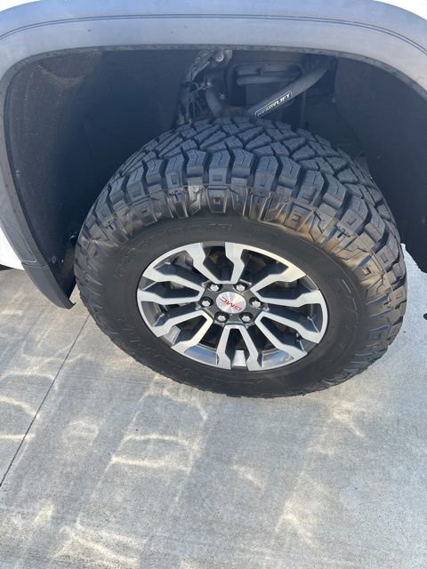Used 2021 GMC Sierra 1500 AT4 w/ AT4 Value Package image 4