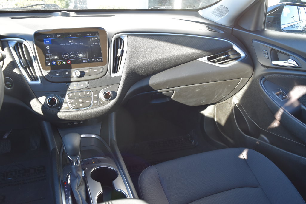 Used 2024 Chevrolet Malibu LT FWD image 12