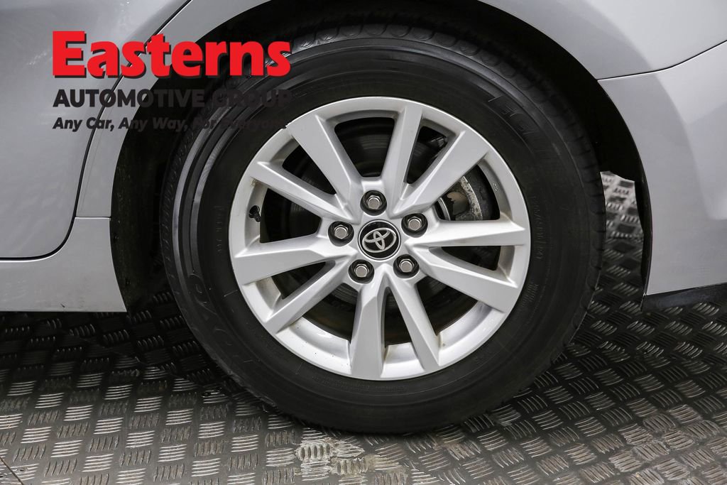 Used 2025 Toyota Camry LE image 34