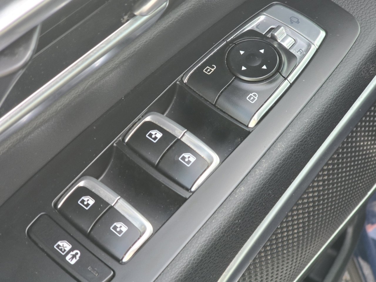 Used 2023 Kia Telluride SX Prestige image 25