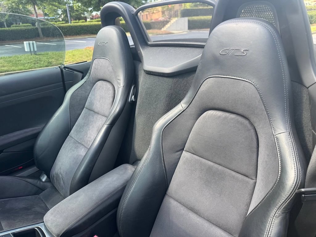 Used 2018 Porsche 718 Boxster GTS RWD image 17