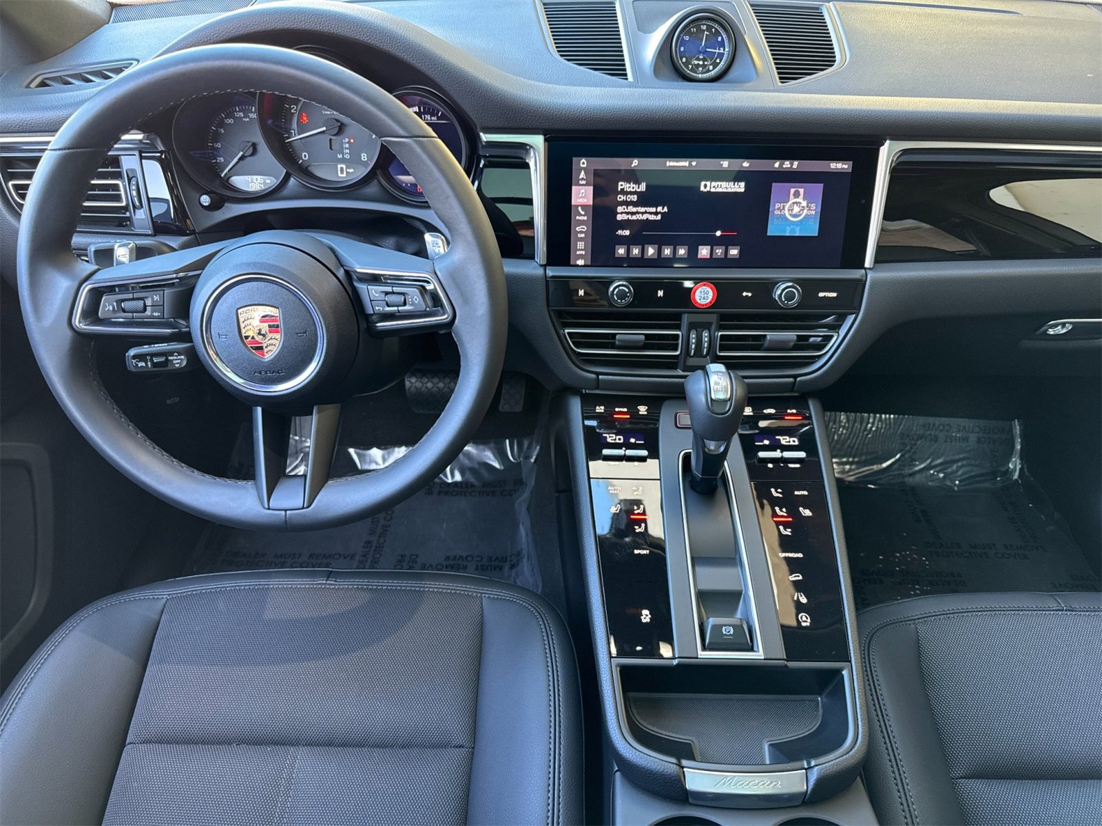 Used 2025 Porsche Macan image 6