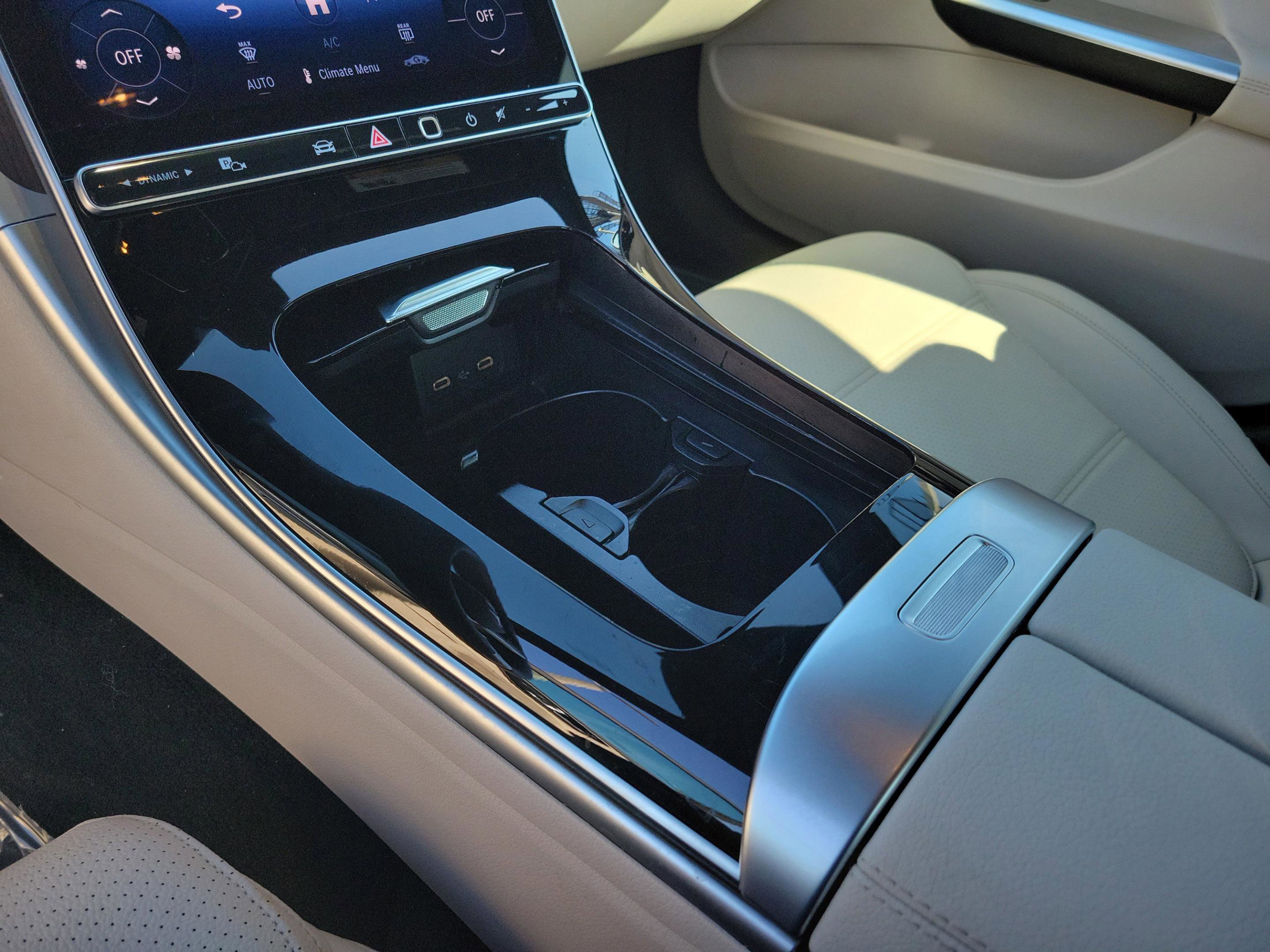 Certified 2025 Mercedes-Benz C 300 Sedan image 30