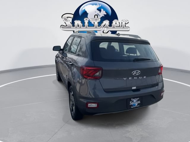 New 2025 Hyundai Venue SEL FWD image 7
