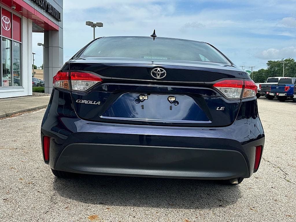 Certified 2024 Toyota Corolla LE FWD image 4