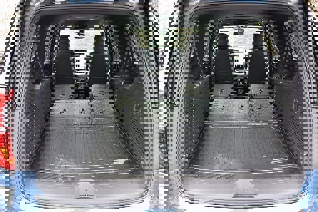 New 2026 GMC Yukon XL Elevation w/ LPO, Floor Liner Package image 22