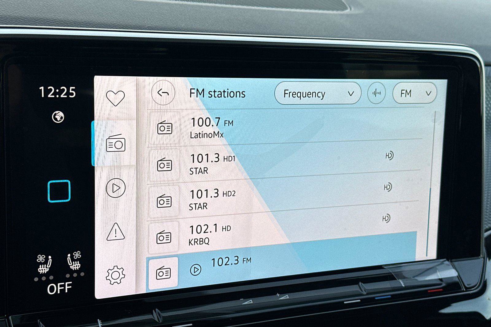 New 2026 Volkswagen Atlas Cross Sport SEL image 17