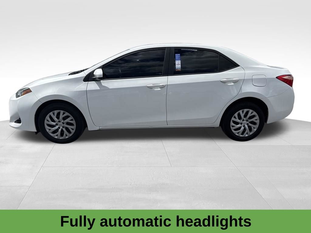 Used 2017 Toyota Corolla L FWD image 2
