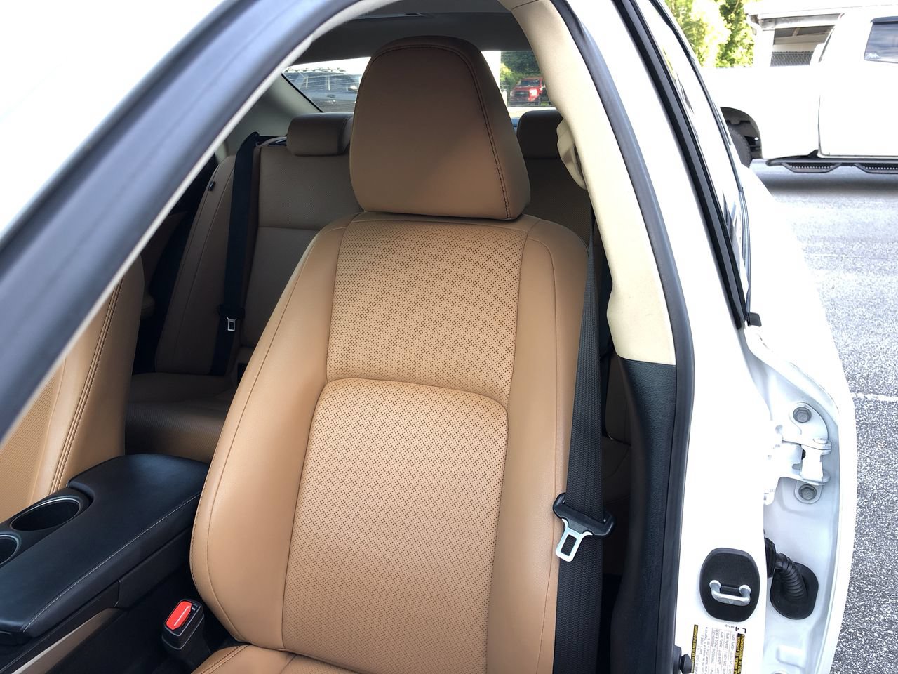 Used 2016 Lexus IS 200t RWD image 17