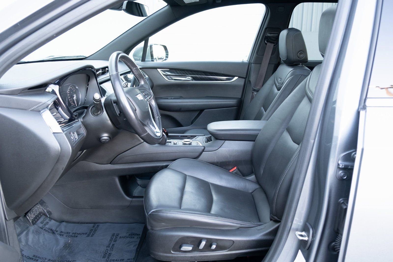 Used 2021 Cadillac XT6 Premium Luxury image 11