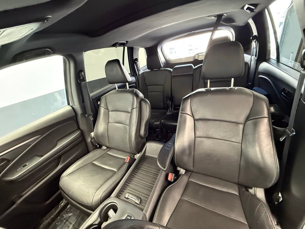 Used 2023 Honda Passport EX-L image 41