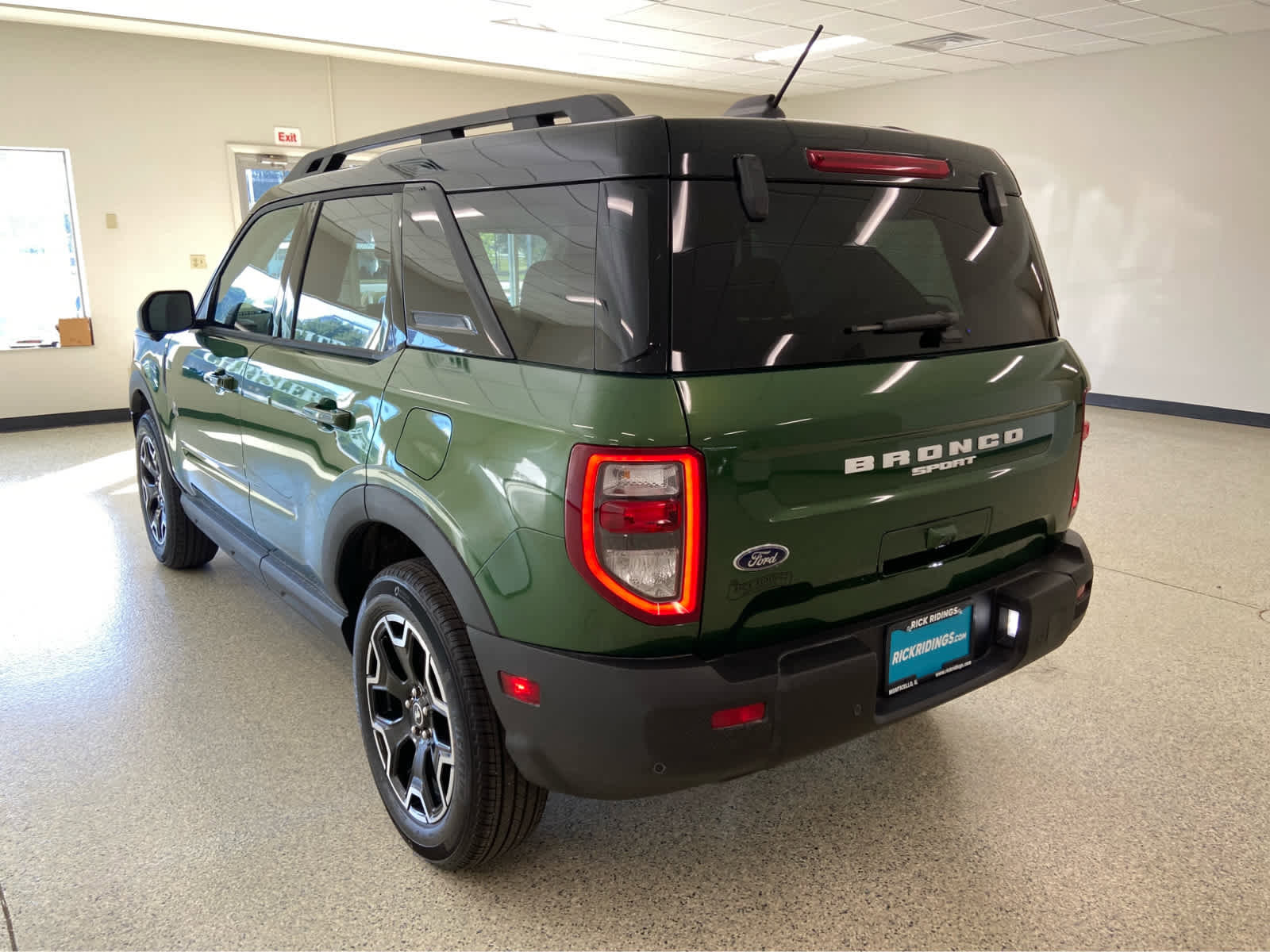 New 2025 Ford Bronco Sport Outer Banks w/ Outer Banks Tech Package+ image 11