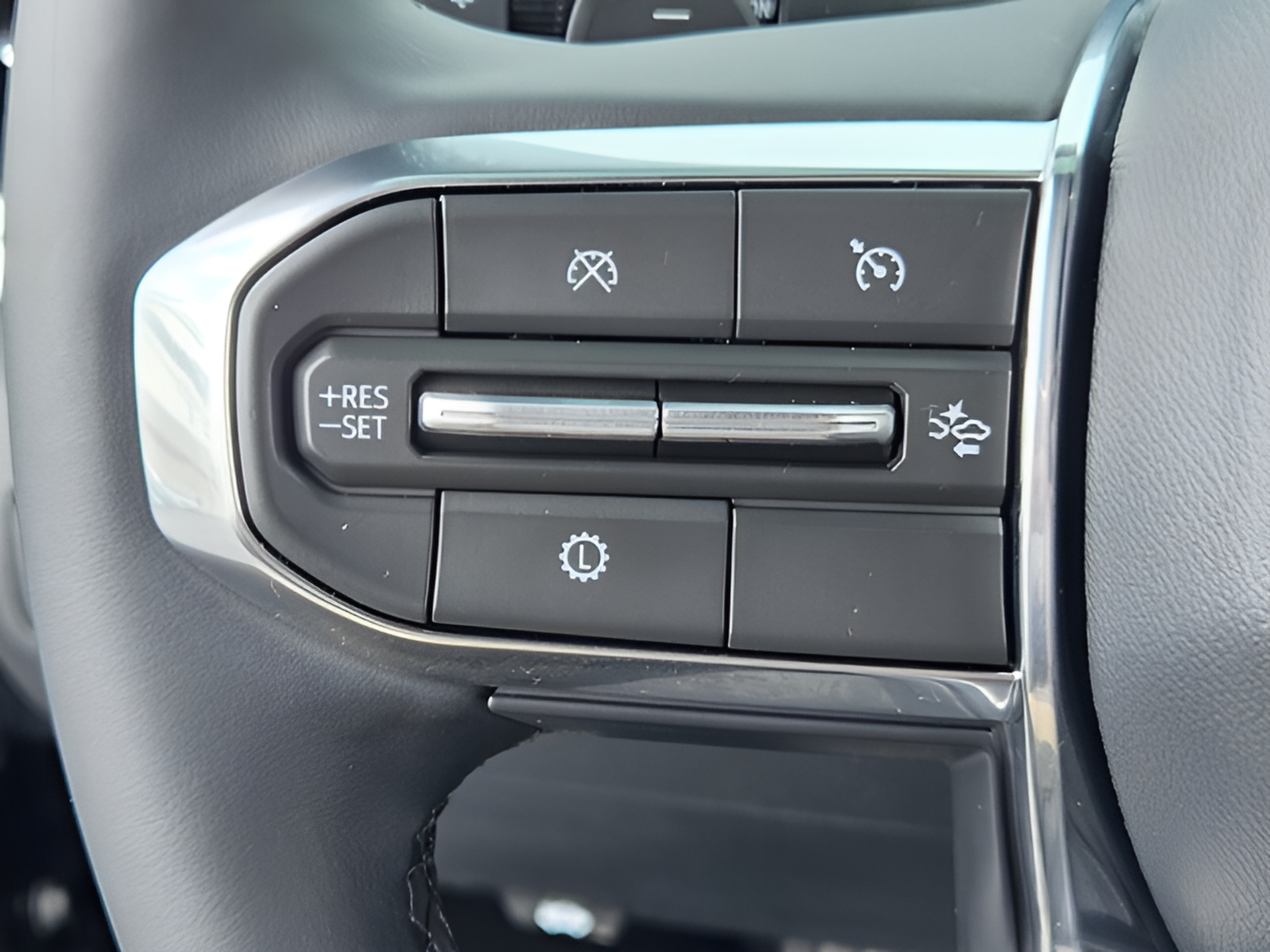 Used 2026 GMC Terrain Elevation FWD image 24