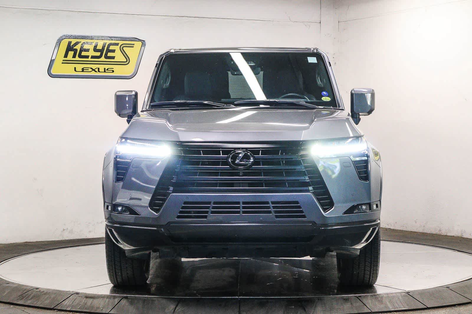 Used 2024 Lexus GX 550 w/ Cold Area Package AWD/4WD image 6