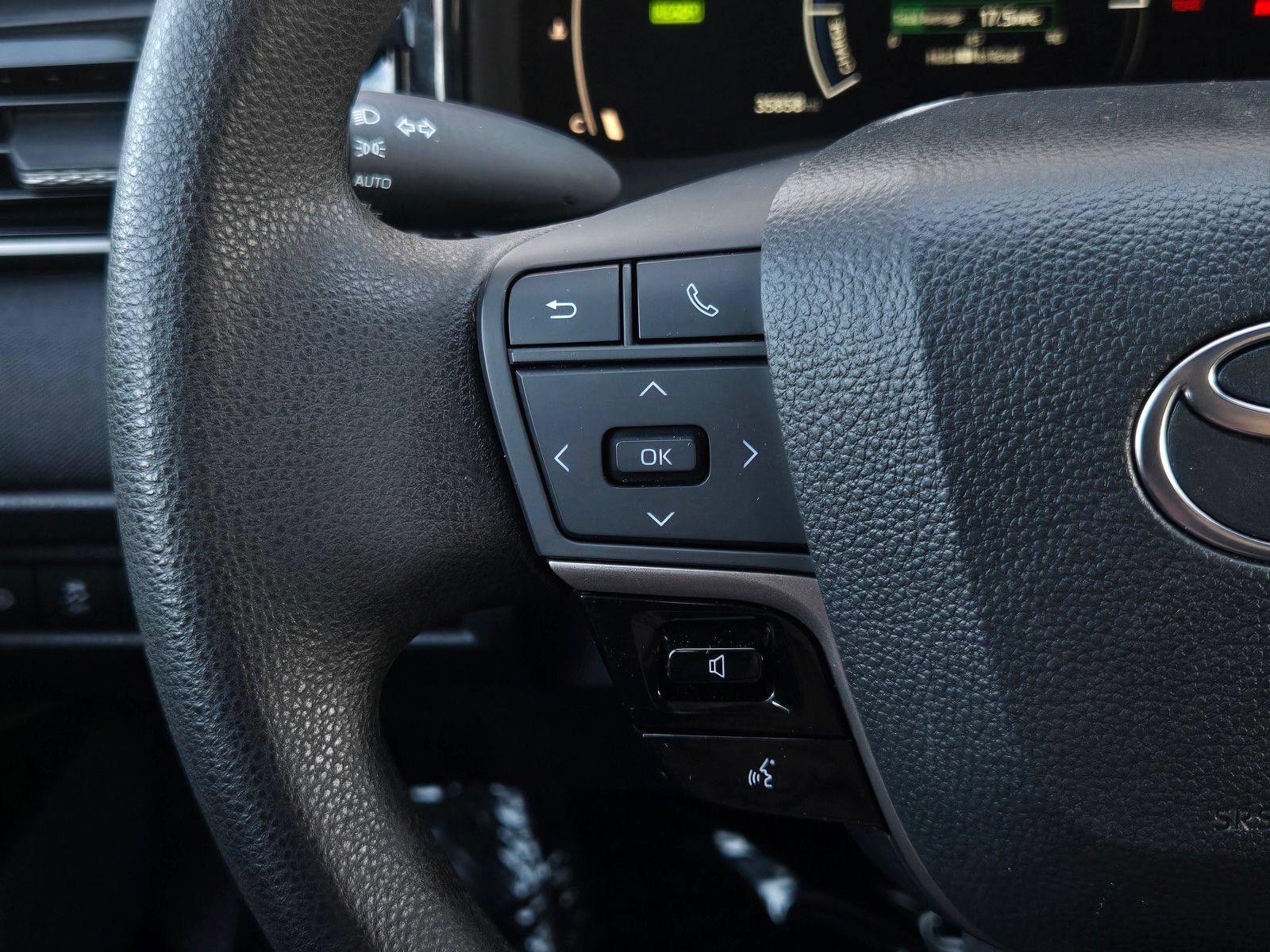 Certified 2025 Toyota Camry LE FWD image 19